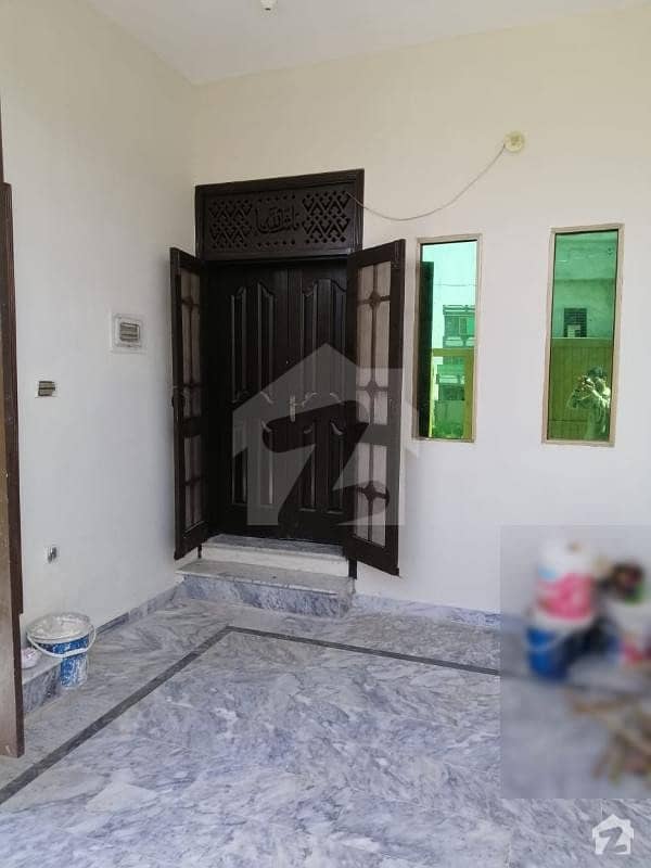 Prime Location 5 Marla Double Storey House For Sale in Block E