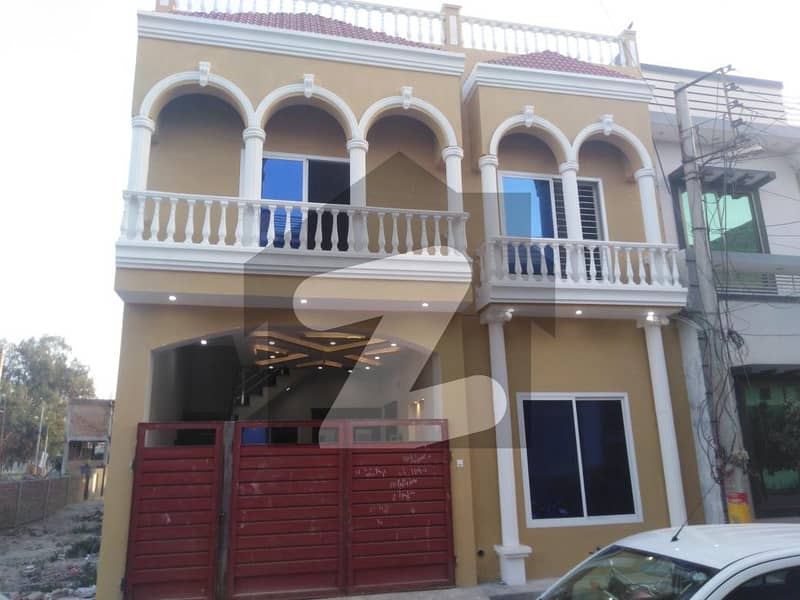 سٹی گارڈن ہاؤسنگ سکیم جہانگی والا روڈ بہاولپور میں 4 کمروں کا 5 مرلہ مکان 1.25 کروڑ میں برائے فروخت۔