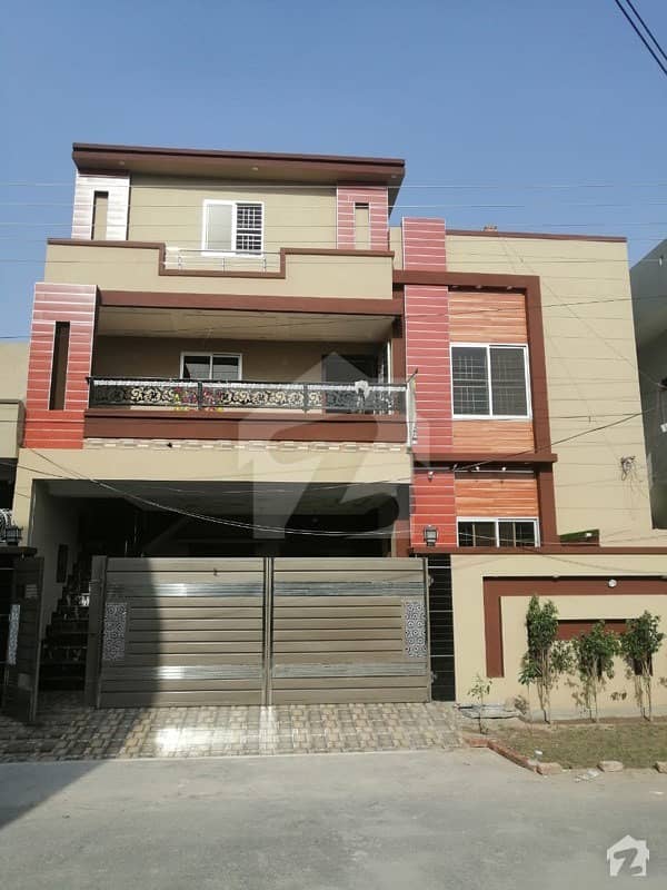 الرحمان گارڈن فیز 2 الرحمان گارڈن لاہور میں 5 کمروں کا 8 مرلہ مکان 1.85 کروڑ میں برائے فروخت۔