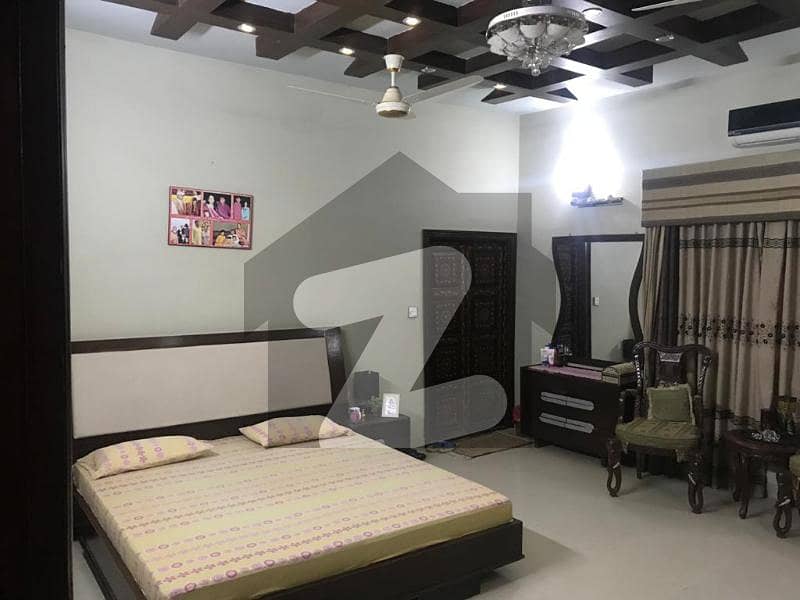 120 Square Yards House In Gulshan-e-iqbal Town For Sale