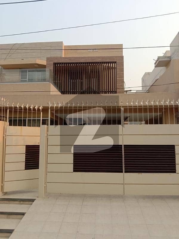 A Priam Location 10 Marla House For Sale In Dha Phase 03