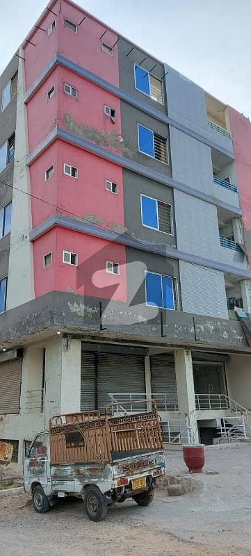 پاکستان ٹاؤن اسلام آباد میں 10 مرلہ عمارت 10 کروڑ میں برائے فروخت۔