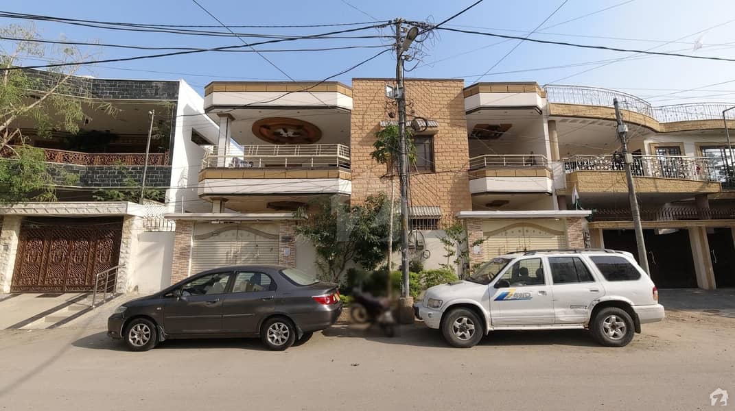 گلستانِِ جوہر ۔ بلاک 12 گلستانِ جوہر کراچی میں 3 کمروں کا 16 مرلہ زیریں پورشن 3.1 کروڑ میں برائے فروخت۔