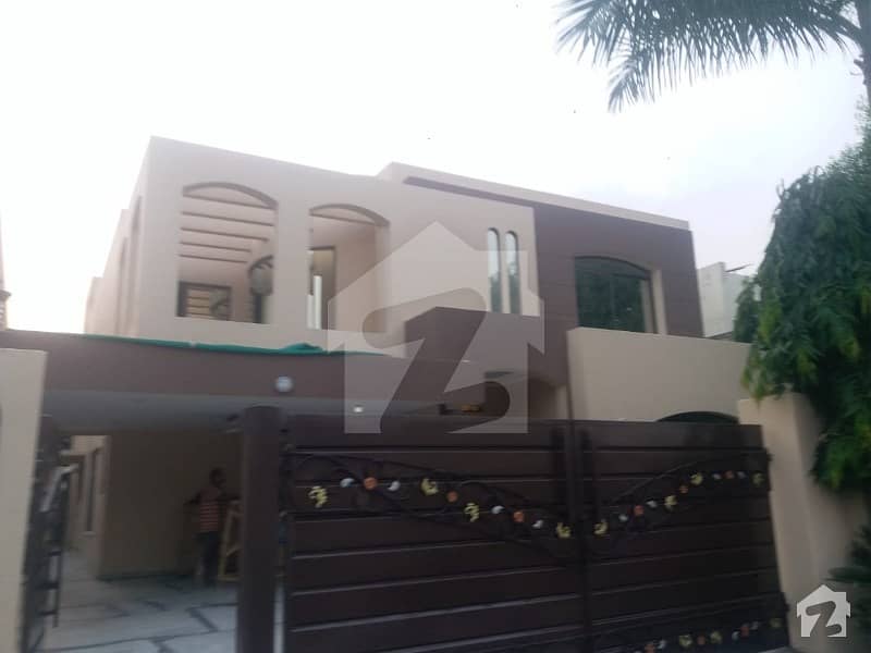 1 Kanal Owner Build Design House With 100 Original Pics Available For Rent