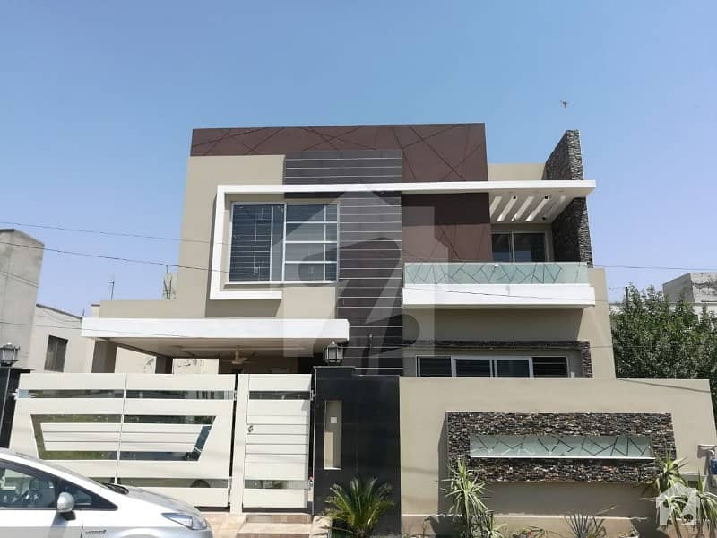 D H A Lahore 10 Marla Mazher Munir Design House With 100 Original Pics Available For Rent