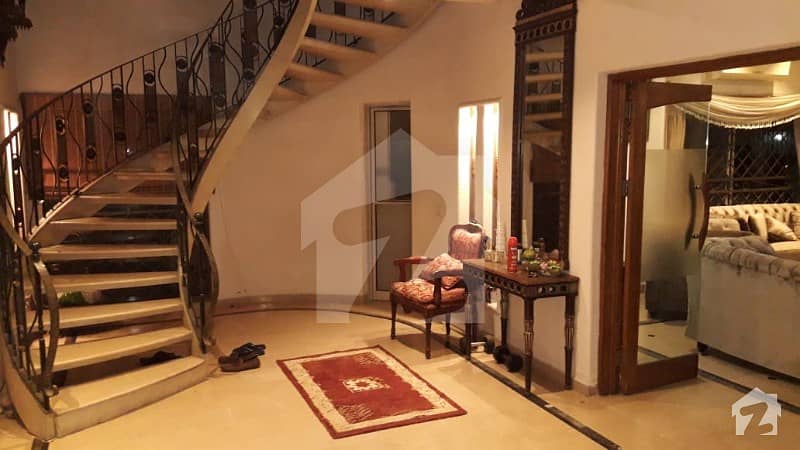 DHA Lahore 1 Kanal Owner Build House With 100 Original Pics Available For Rent