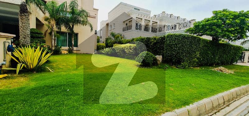 ڈیفینس رایا ڈی ایچ اے ڈیفینس لاہور میں 6 کمروں کا 2 کنال مکان 15 کروڑ میں برائے فروخت۔