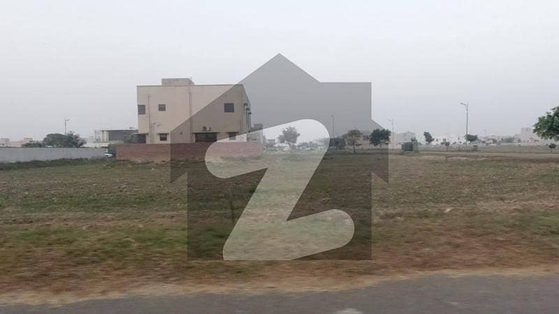 Plot In Phase 6 C Block Main 100ft Road