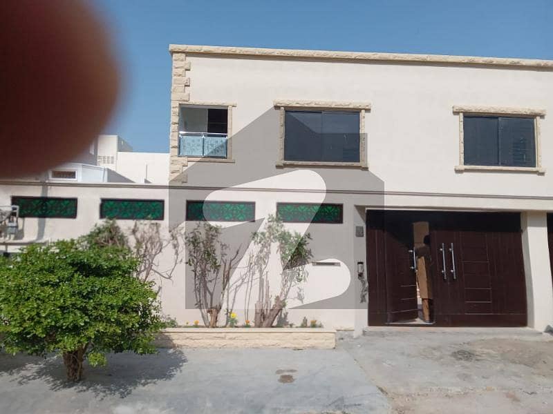 300 Square Yards House In Dha Phase 8 For Rent
