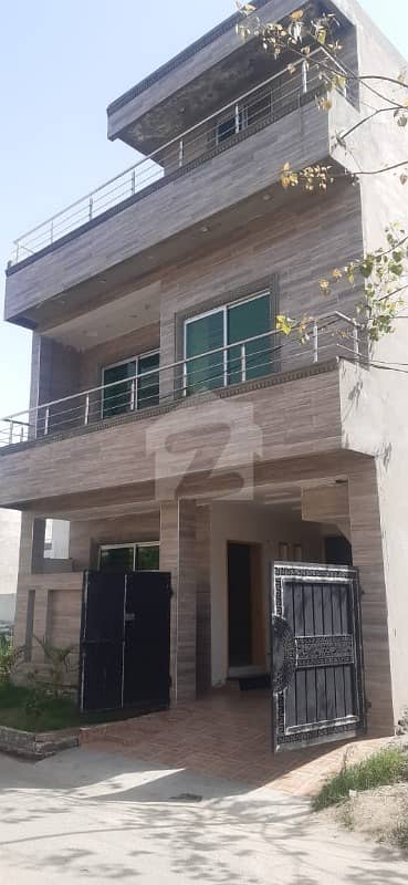 Nasheman-e-Iqbal Phase 2 Block B2 House For Sale.