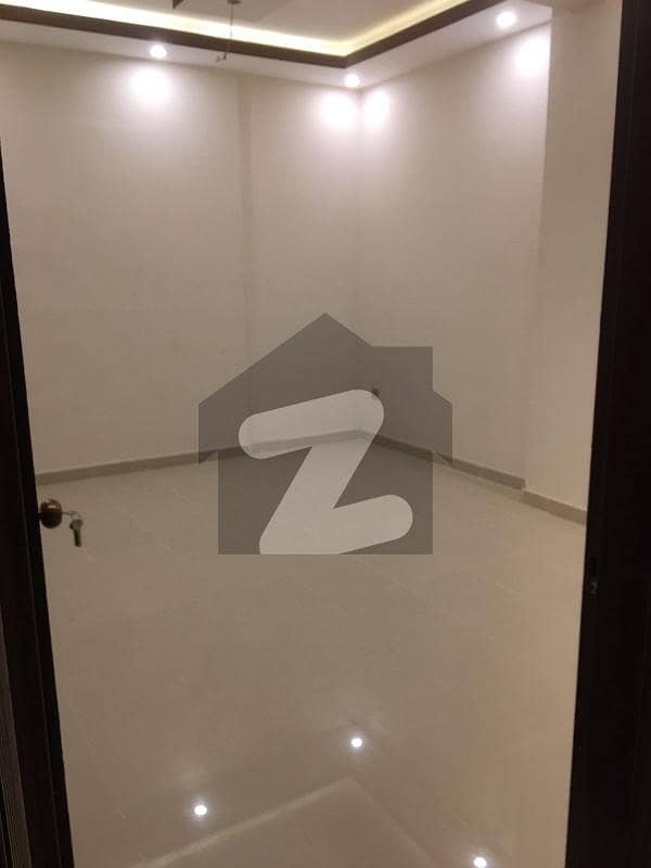 نارتھ ناظم آباد ۔ بلاک ڈی نارتھ ناظم آباد کراچی میں 2 کمروں کا 5 مرلہ فلیٹ 85 لاکھ میں برائے فروخت۔