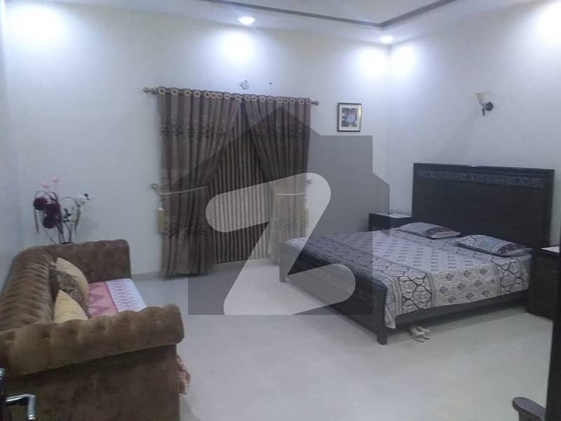 Get Your Hands On House In Officers Colony Best Area