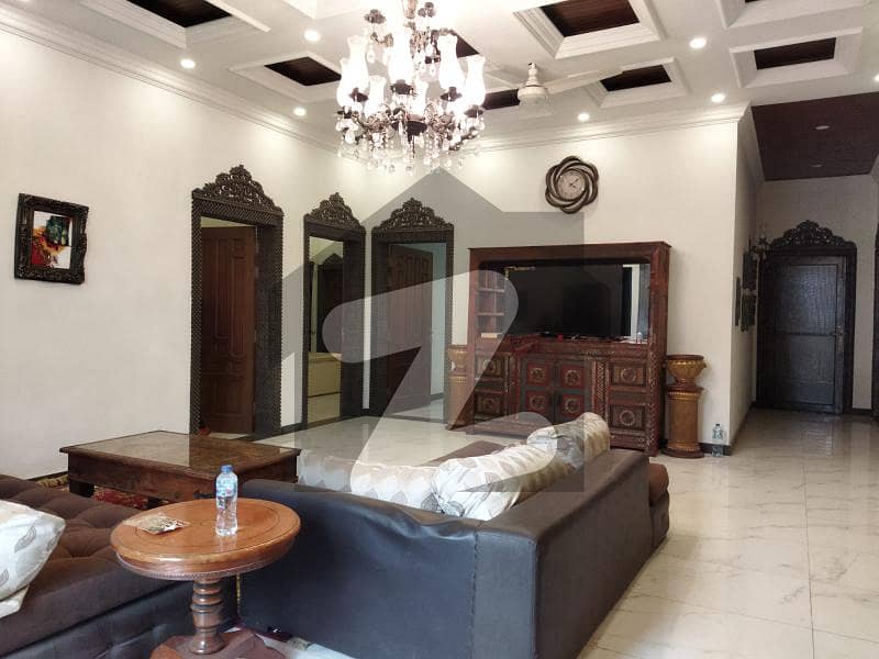 Brand New Designer 1 Kanal House For Rent