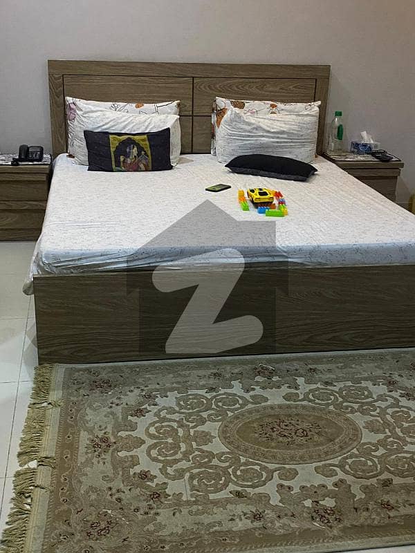 Fully Furnished Room Only For Lady Dha Phase 6 Nishat Commercial