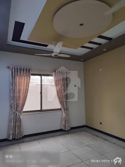 240 Sq Yd Portion For Rent In Saadi Town