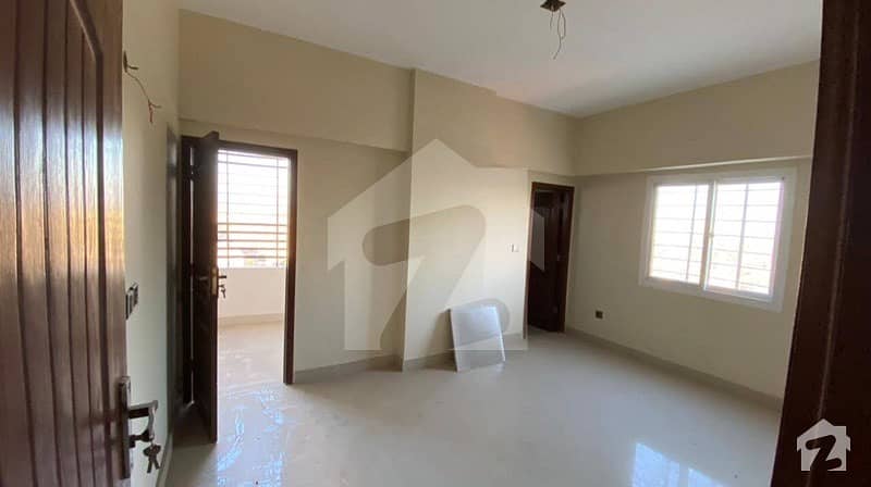 Corner 3 Bed Drawing Lounge 10th Floor Brand New Flat