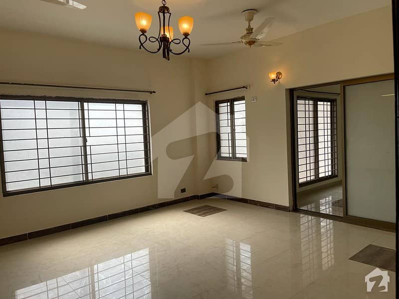 4 Bedroom Apartment For Sale In Askari Tower 1