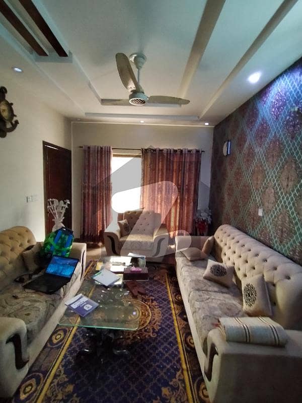 این ایف سی 2 لاہور میں 5 کمروں کا 10 مرلہ مکان 2.85 کروڑ میں برائے فروخت۔