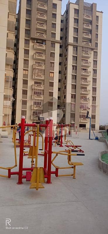 سوہنی گولف وِیو آپارٹمنٹس گلشنِ رُومی فیصل کنٹونمنٹ کینٹ کراچی میں 3 کمروں کا 8 مرلہ فلیٹ 1.4 کروڑ میں برائے فروخت۔