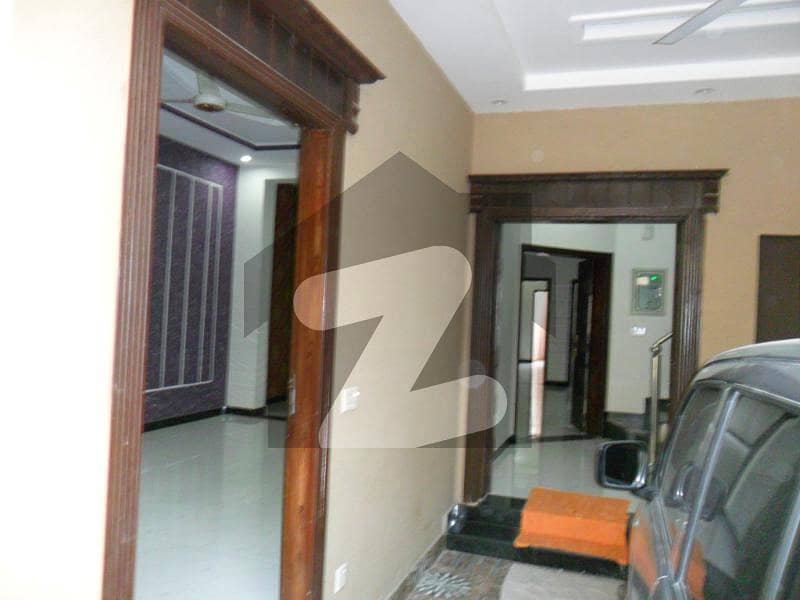 ملٹری اکاؤنٹس ہاؤسنگ سوسائٹی لاہور میں 6 کمروں کا 8 مرلہ مکان 1.8 کروڑ میں برائے فروخت۔