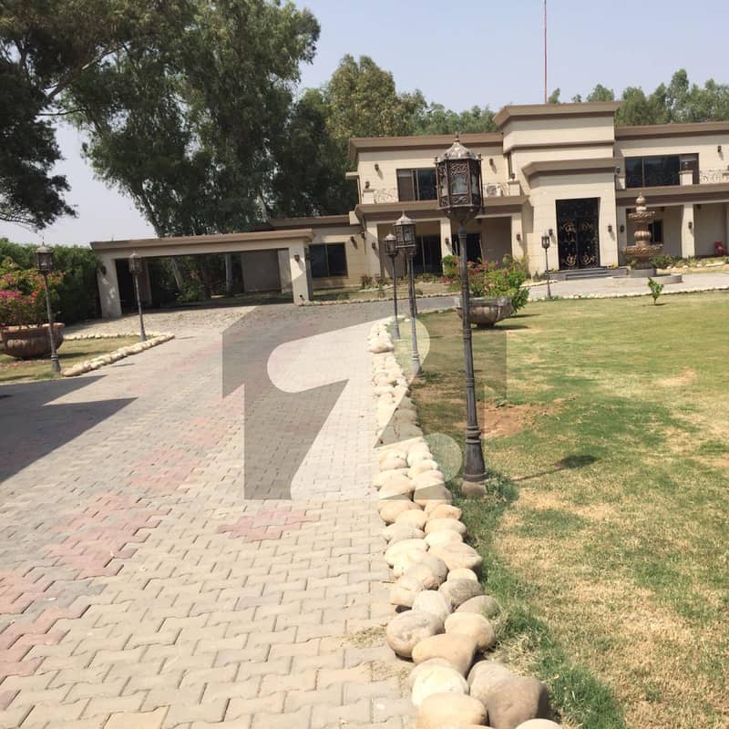 سپرنگ میڈوز بیدیاں روڈ لاہور میں 6 کمروں کا 4 کنال فارم ہاؤس 1 لاکھ میں کرایہ پر دستیاب ہے۔