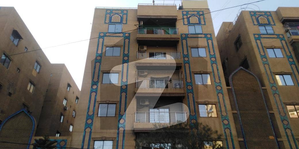 فریرے ٹاؤن کراچی میں 3 کمروں کا 8 مرلہ فلیٹ 4.5 کروڑ میں برائے فروخت۔