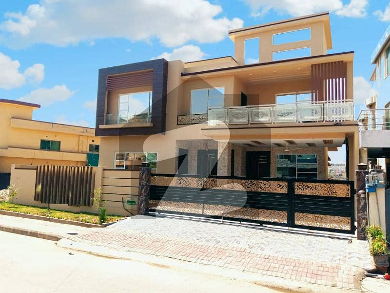 1 Kanal Magnificent House Up For Sale
