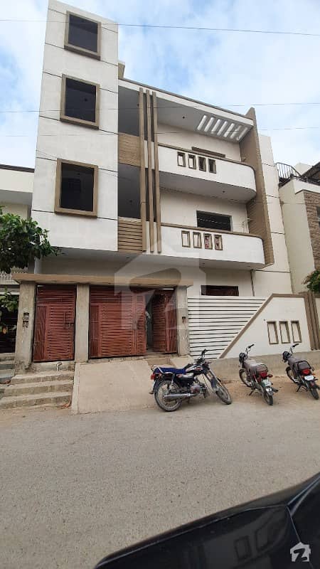 گلستانِِ جوہر ۔ بلاک 3 گلستانِ جوہر کراچی میں 9 کمروں کا 10 مرلہ مکان 5 کروڑ میں برائے فروخت۔