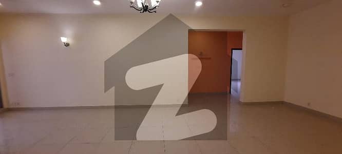 Apartment Available For Rent in Nhs Karsaz
