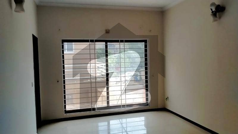 10 Marla Beautful House Available For Rent In Bahria Town Phase 2 Islamabad