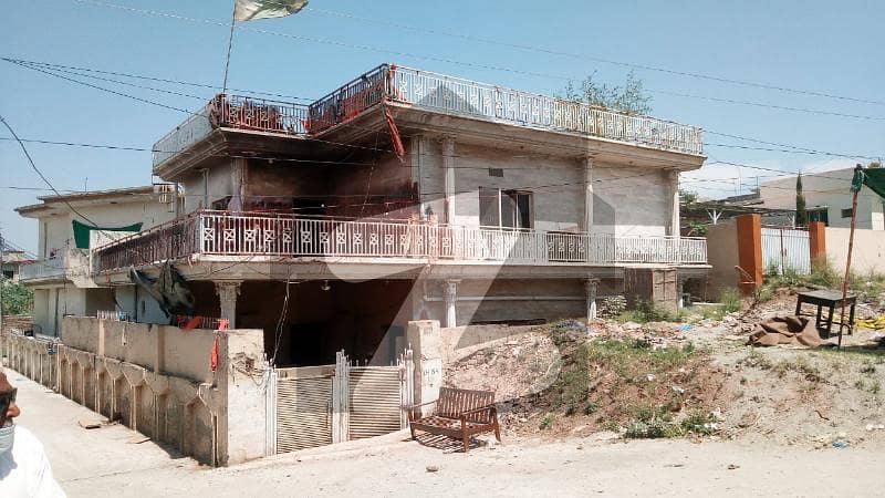 اڈیالہ روڈ راولپنڈی میں 8 کمروں کا 17 مرلہ مکان 4.75 کروڑ میں برائے فروخت۔