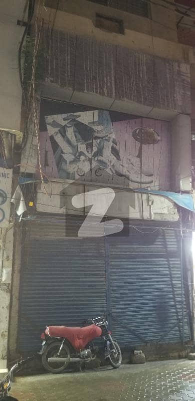 طارق روڈ کراچی میں 6 مرلہ دکان 6 لاکھ میں کرایہ پر دستیاب ہے۔