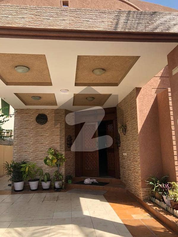 ڈی ایچ اے فیز 7 ڈی ایچ اے کراچی میں 5 کمروں کا 1 کنال مکان 9.75 کروڑ میں برائے فروخت۔