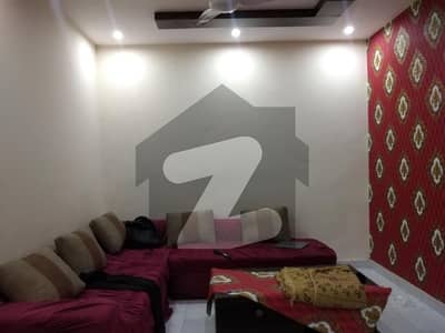 2 Marla Flat In Model Town For rent