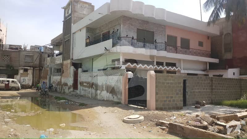 شاہ فیصل کالونی شاہراہِ فیصل کراچی میں 12 کمروں کا 17 مرلہ مکان 5 کروڑ میں برائے فروخت۔