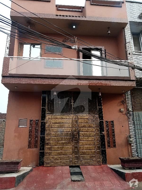 نیوعامر ٹاؤن لاہور میں 4 کمروں کا 3 مرلہ مکان 80 لاکھ میں برائے فروخت۔