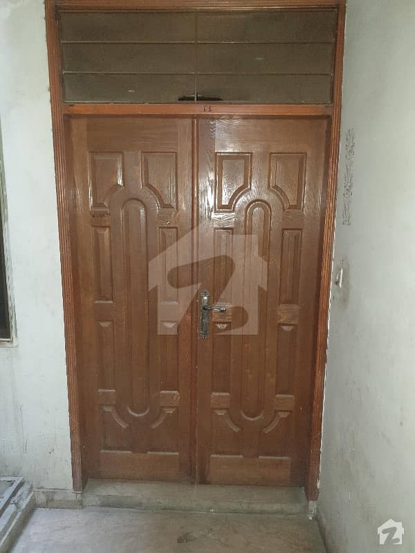 نیو مسلم ٹاؤن لاہور میں 2 کمروں کا 3 مرلہ فلیٹ 35 لاکھ میں برائے فروخت۔
