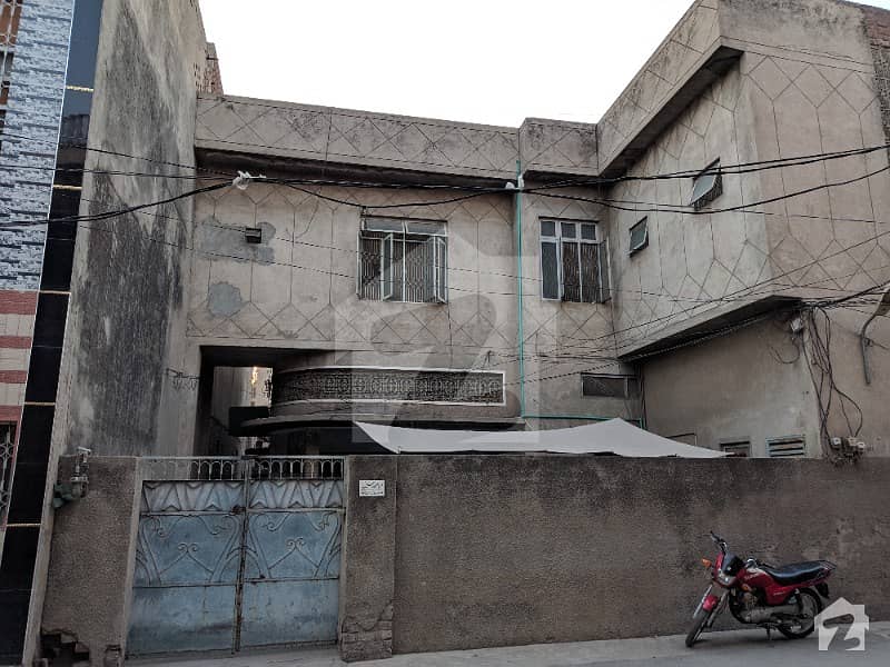 شادباغ لاہور میں 5 کمروں کا 11 مرلہ مکان 2.6 کروڑ میں برائے فروخت۔