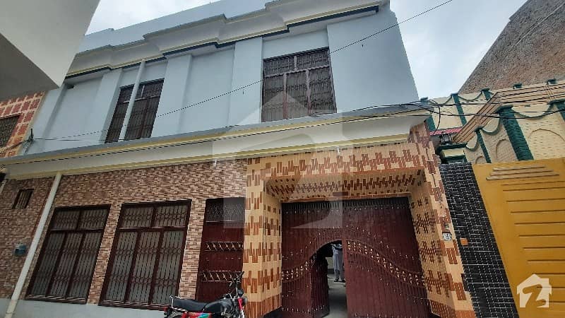 فیصل کالونی ڈلا زیک روڈ پشاور میں 8 کمروں کا 6 مرلہ مکان 2.2 کروڑ میں برائے فروخت۔