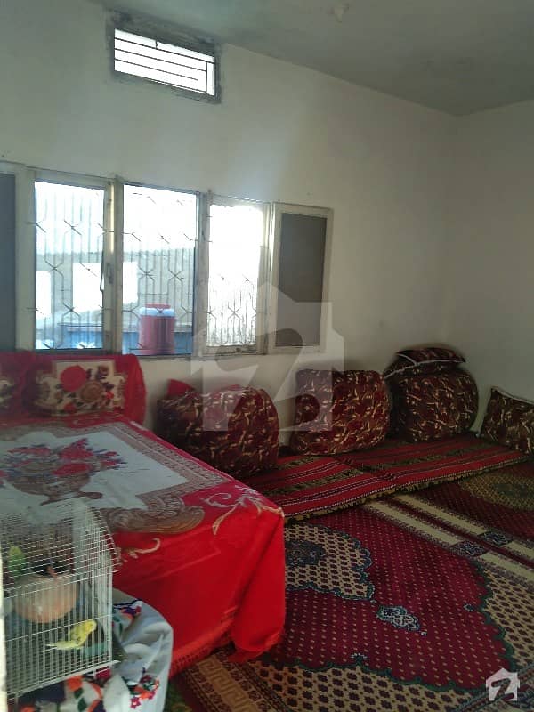مانسہرہ بائی پاس روڈ مانسہرہ میں 3 کمروں کا 8 مرلہ مکان 1 کروڑ میں برائے فروخت۔