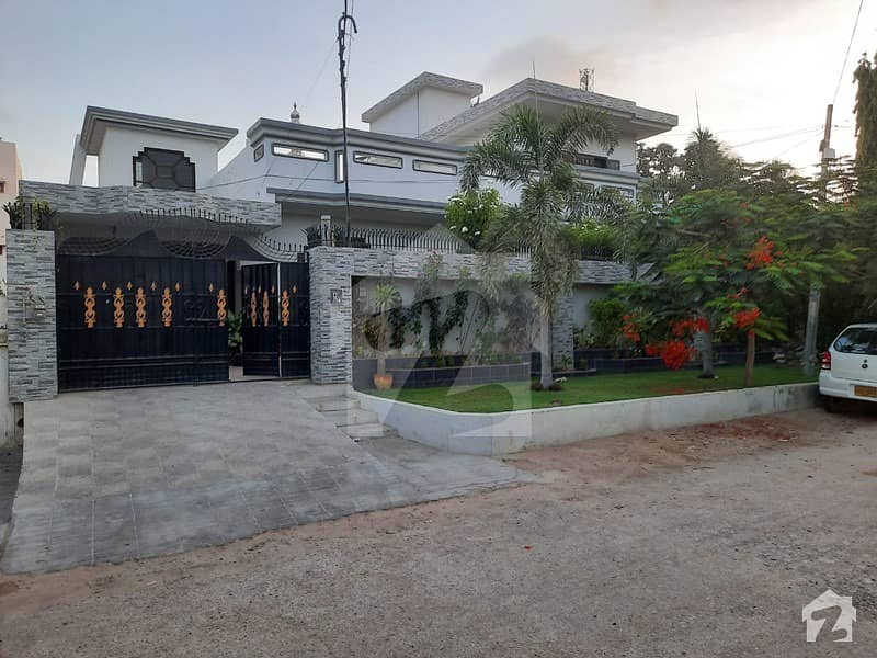 600 Sq. Yards Bungalow For Sale