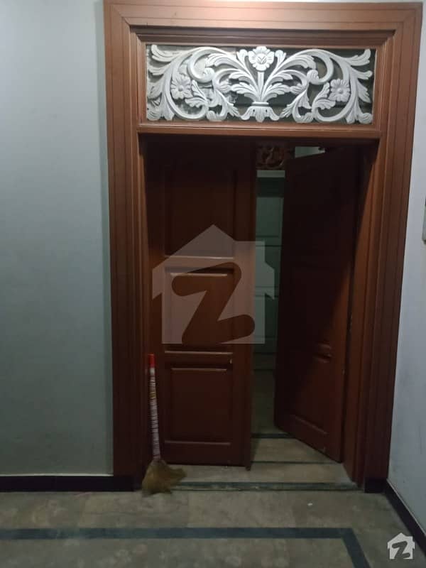 فیصل ٹاؤن - ایف ۔ 18 اسلام آباد میں 2 کمروں کا 8 مرلہ مکان 28 ہزار میں کرایہ پر دستیاب ہے۔