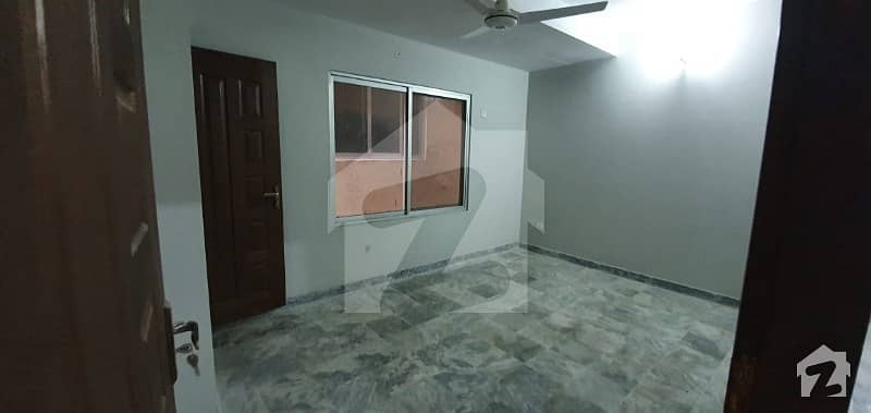 One Bed Flat Available For Rent Faisal Town