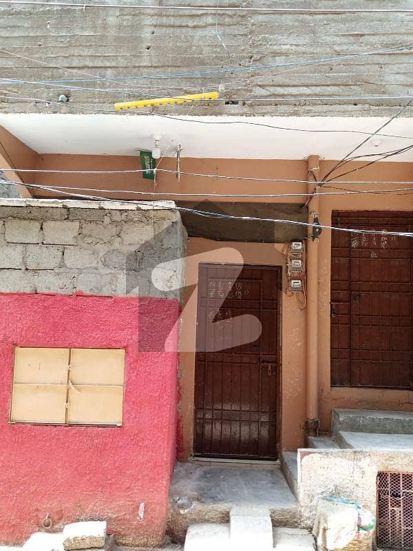 لائنز ایریا کراچی میں 4 کمروں کا 3 مرلہ مکان 85 لاکھ میں برائے فروخت۔