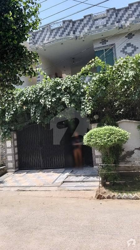 ناز ٹاؤن ۔ بلاک بی ناز ٹاؤن لاہور میں 5 کمروں کا 10 مرلہ مکان 1.55 کروڑ میں برائے فروخت۔