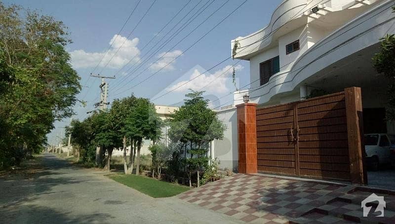 4500  Square Feet House In Only Rs 32,500,000