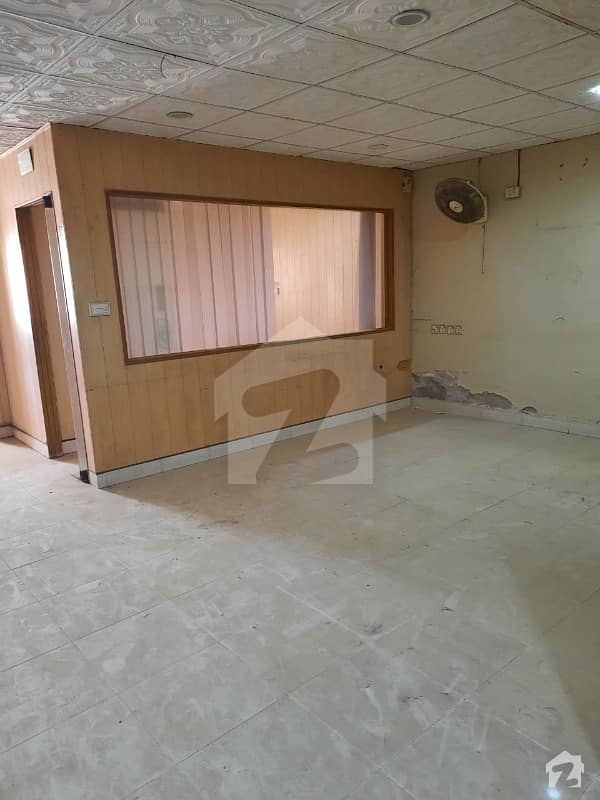 687 Sq Ft Office For Sale Well Maintained Wooden Chamber