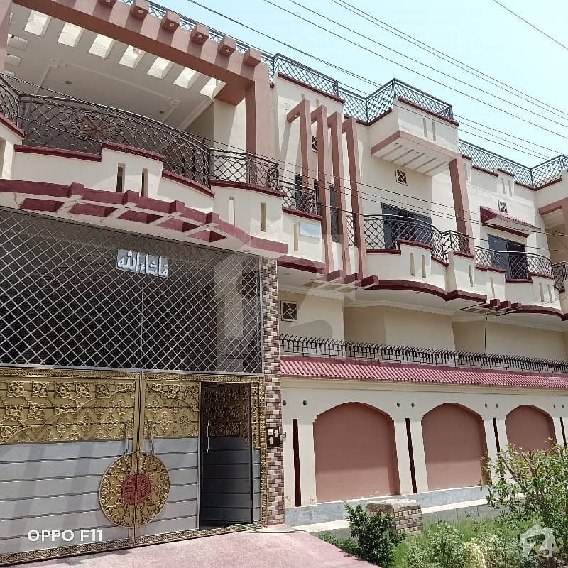 گورنمنٹ ایمپلائیز کوآپریٹو ہاؤسنگ سوسائٹی بہاولپور میں 6 کمروں کا 7 مرلہ مکان 1.1 کروڑ میں برائے فروخت۔