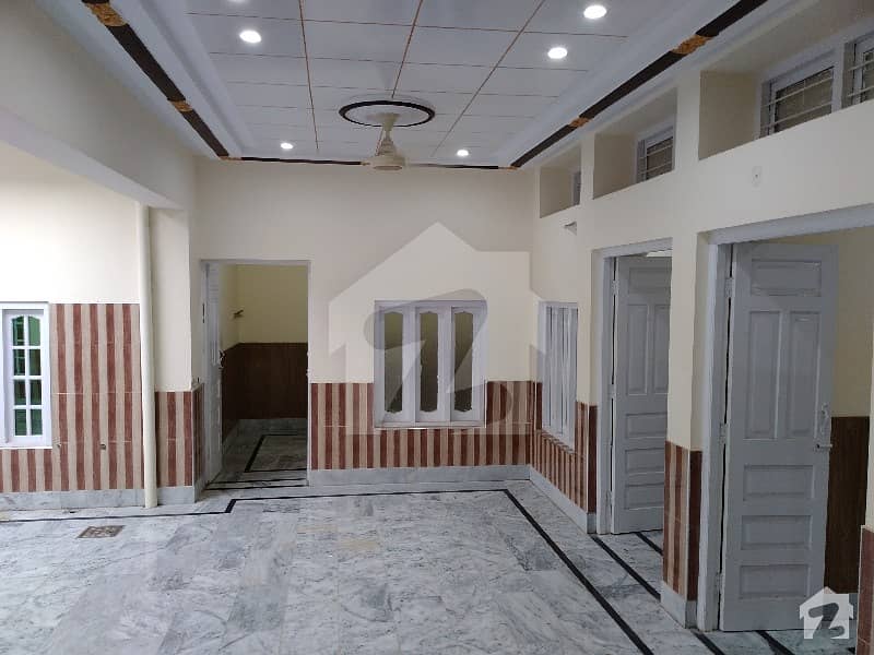 ونیکے تراڑ روڈ حافظ آباد میں 3 کمروں کا 10 مرلہ مکان 1.2 کروڑ میں برائے فروخت۔