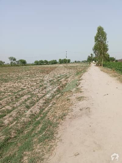 17 Acre - 7 Kanal Agricultural Land For Sale. Location Bahawalpur Road 12 Kilometers From Multan.